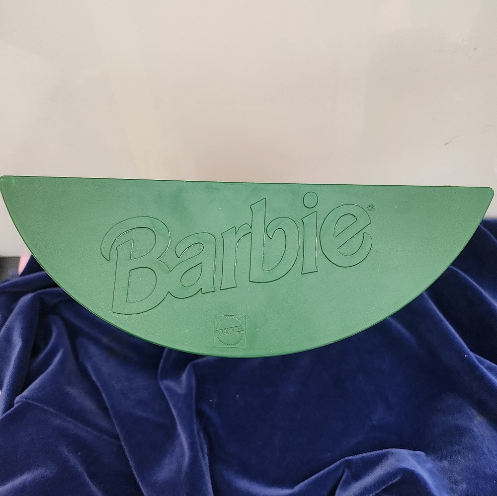 Never Removed From Box Barbie Happy Holidays 1993 Collectible Box Set - Picture 4 of 4